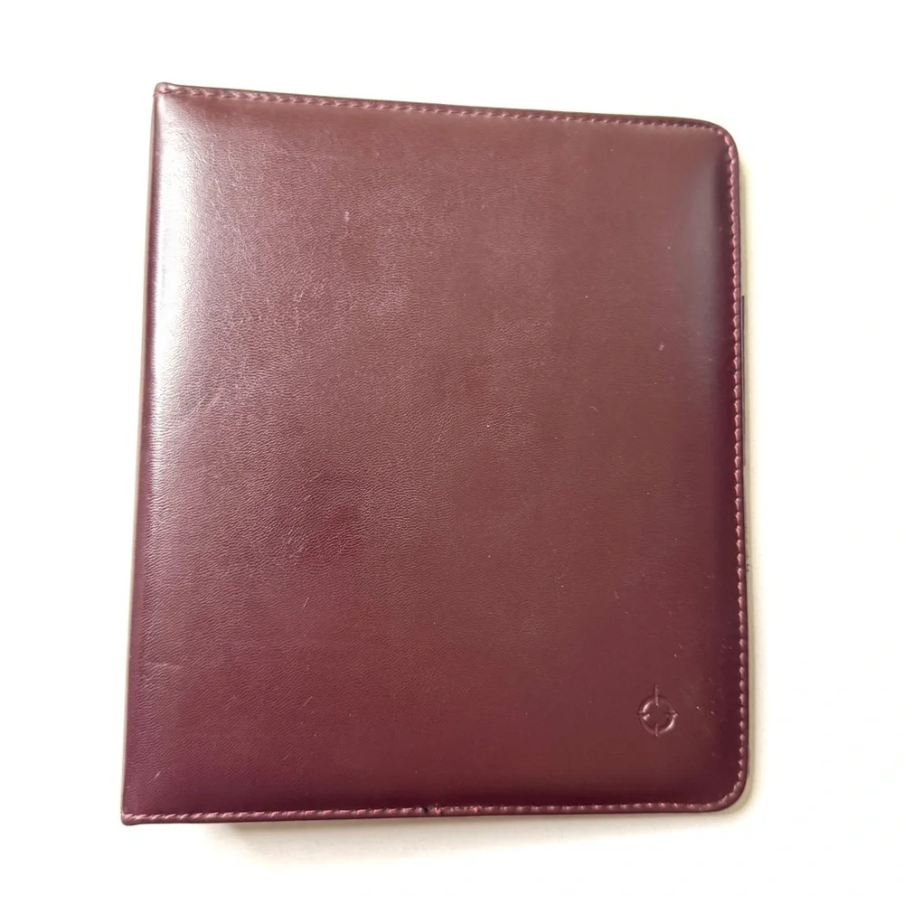 Franklin Covey Burgundy Leather Planner binder